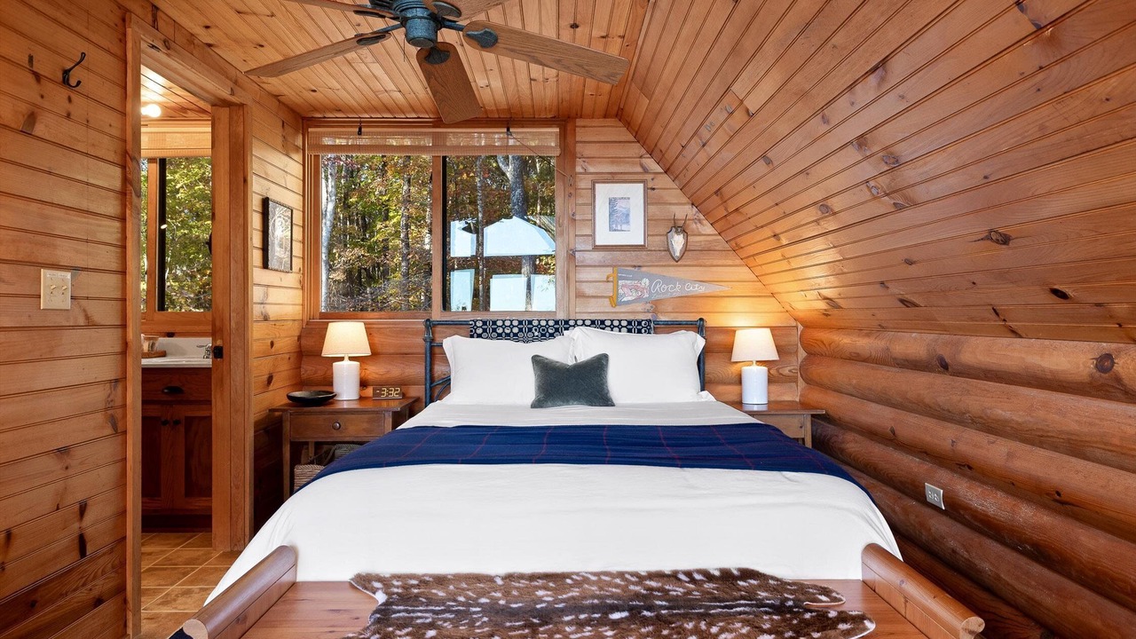 Photo of Bedroom in Sewanee