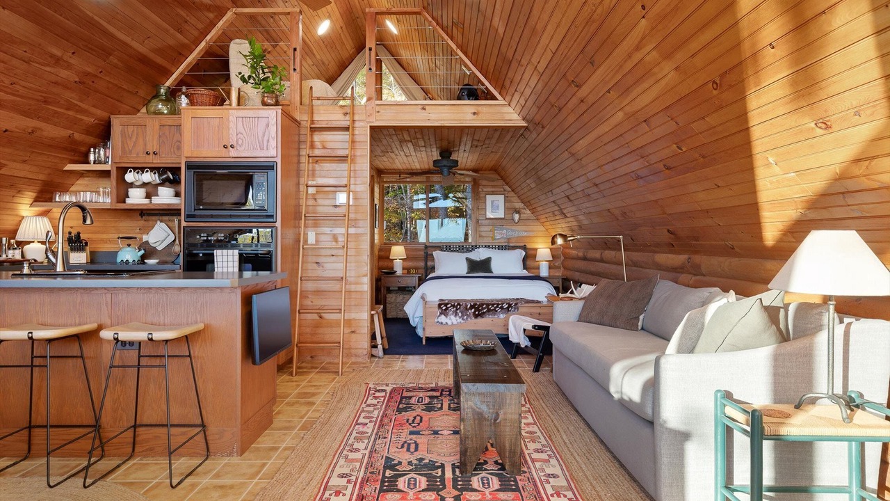 Photo of Bedroom in Sewanee