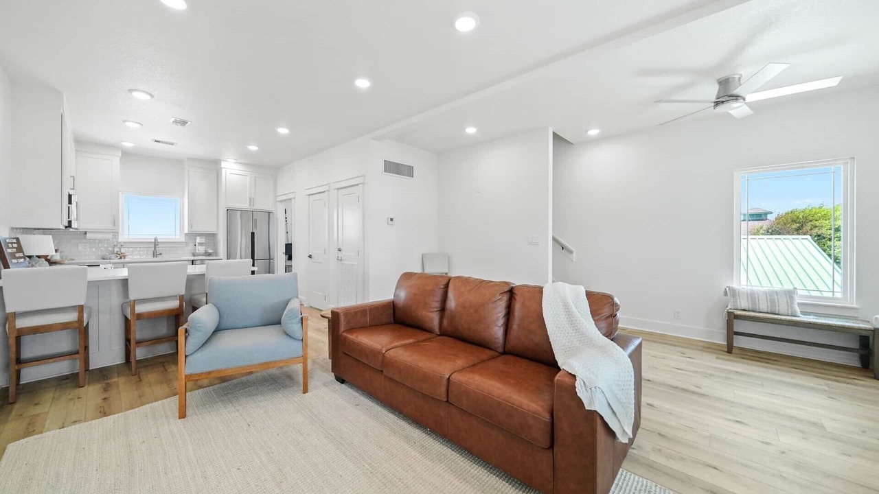 Photo of Livingroom in Elmaton