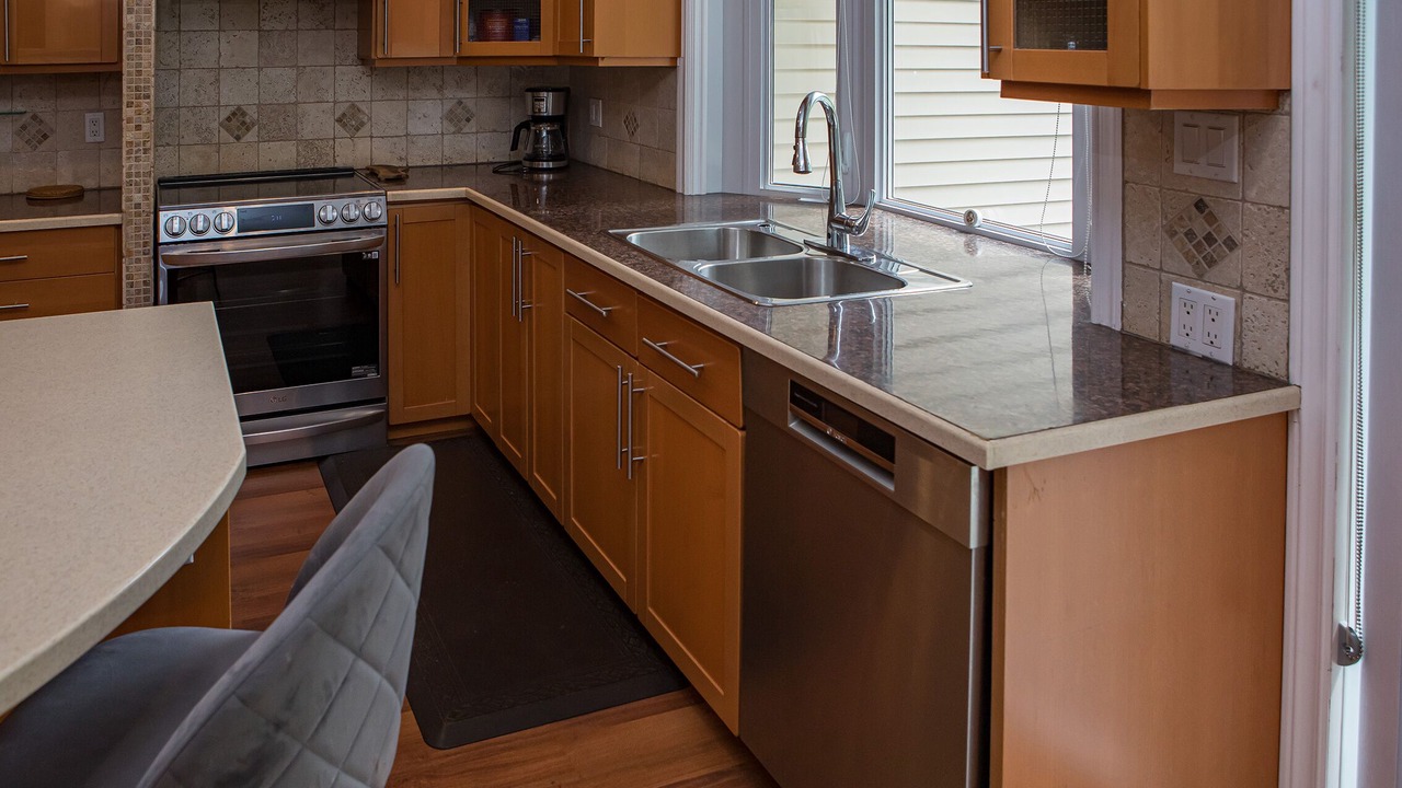 Photo of Kitchen in Pierrefonds-Roxboro