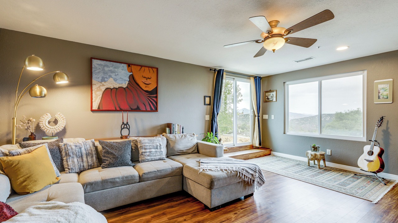 Photo of Livingroom in Lakeside