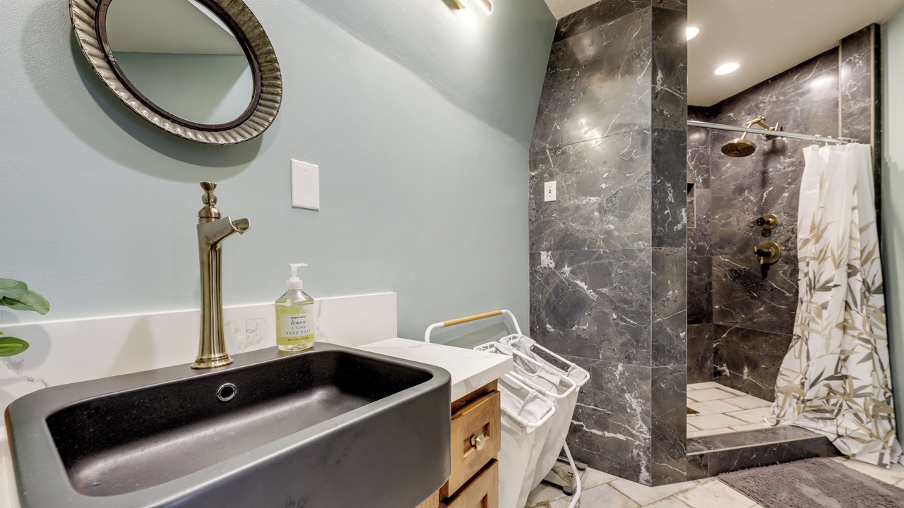 Photo of Bathroom in Lakeside