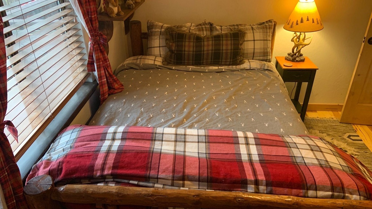 Photo of Bedroom in Carnelian Bay