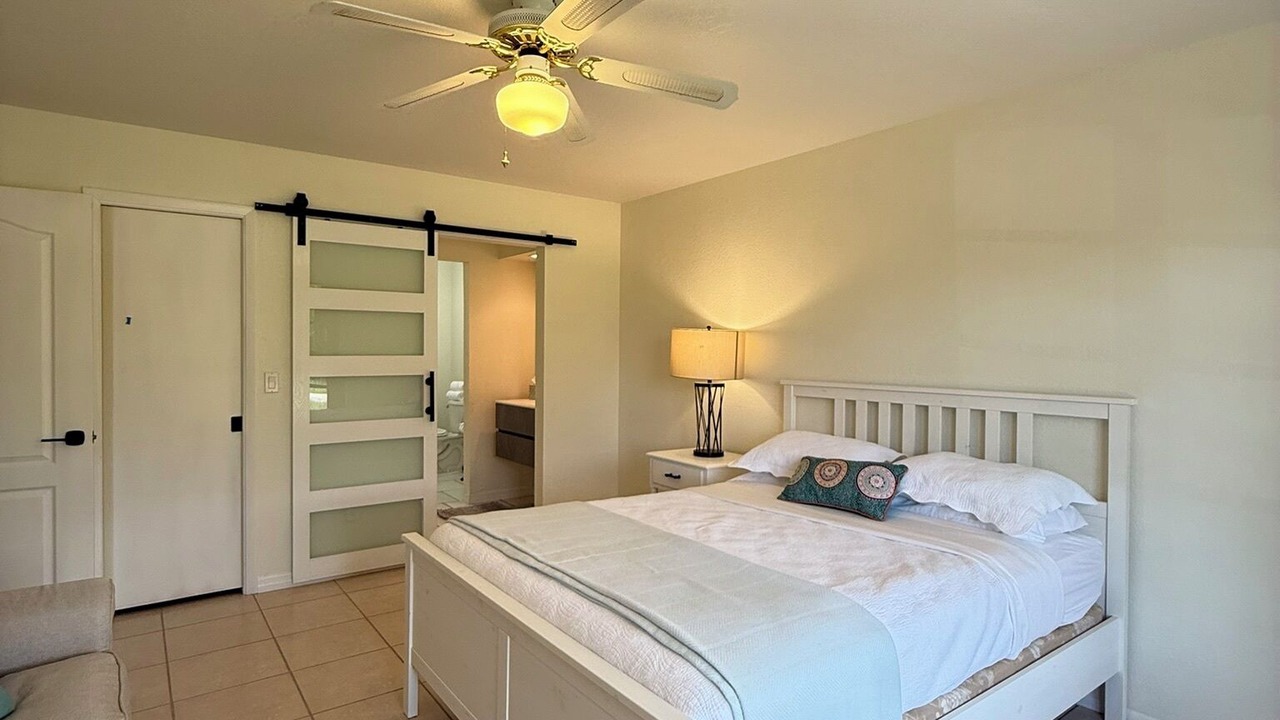 Photo of Bedroom in Warm Mineral Springs