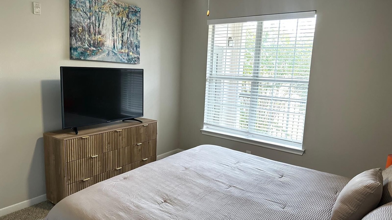 Photo of Bedroom in Alden Bridge