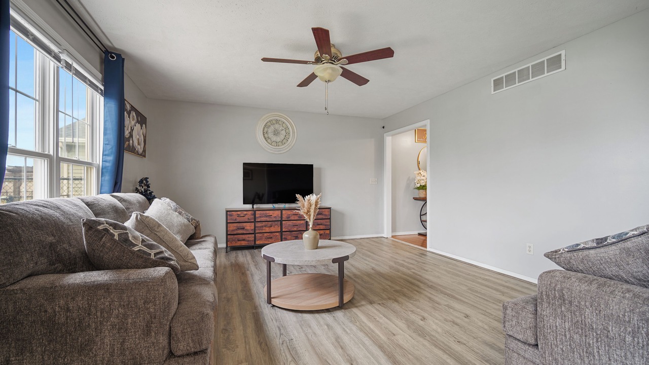 Photo of Livingroom in Bloomington