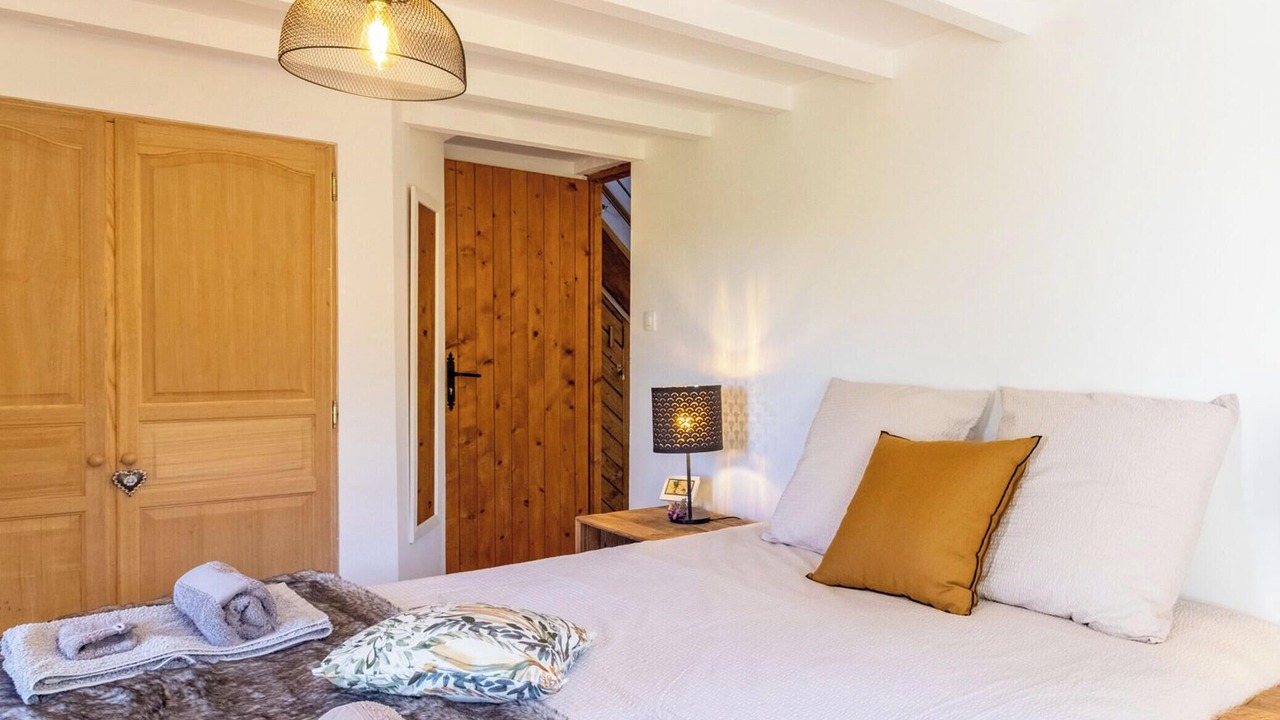 Photo of Bedroom in Le Vieil-Bauge