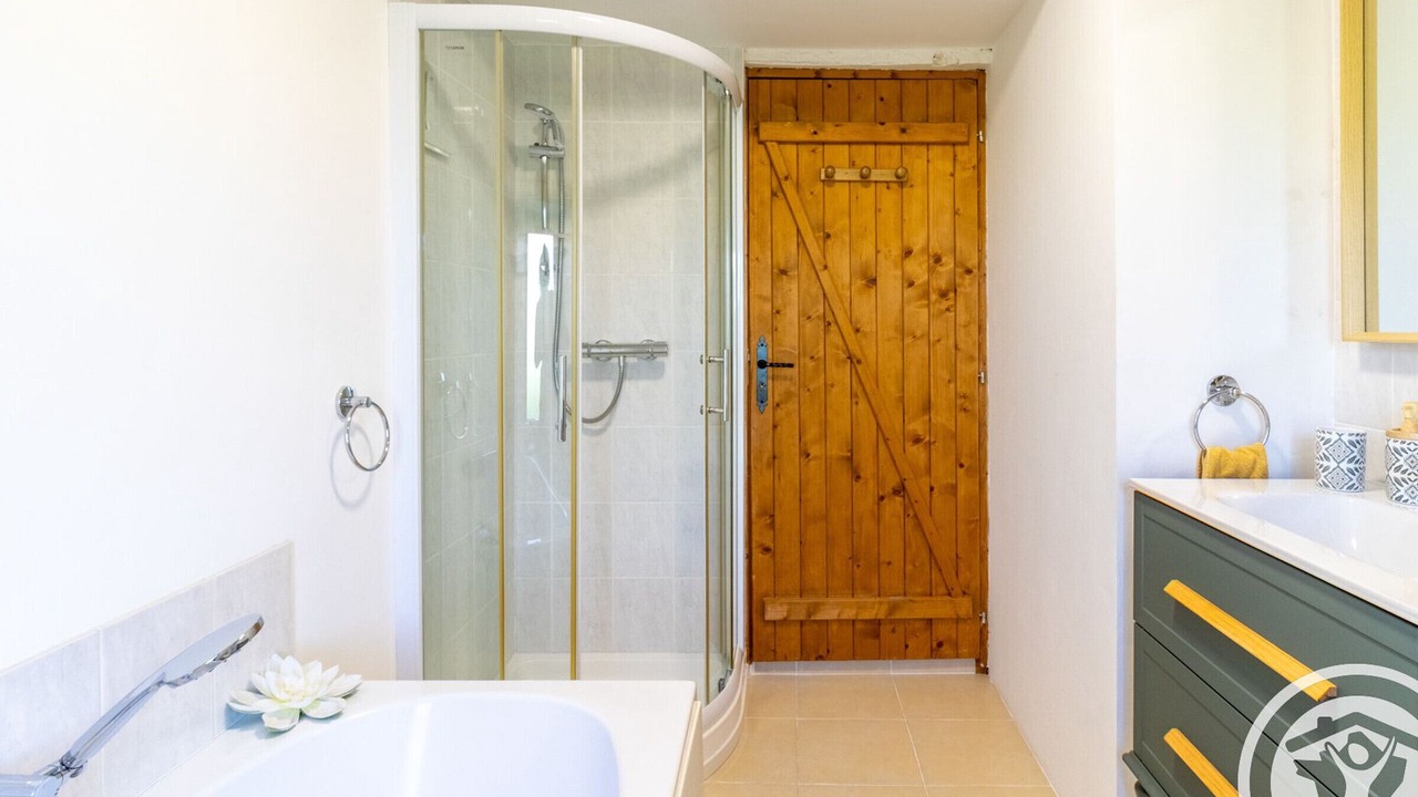 Photo of Bathroom in Le Vieil-Bauge