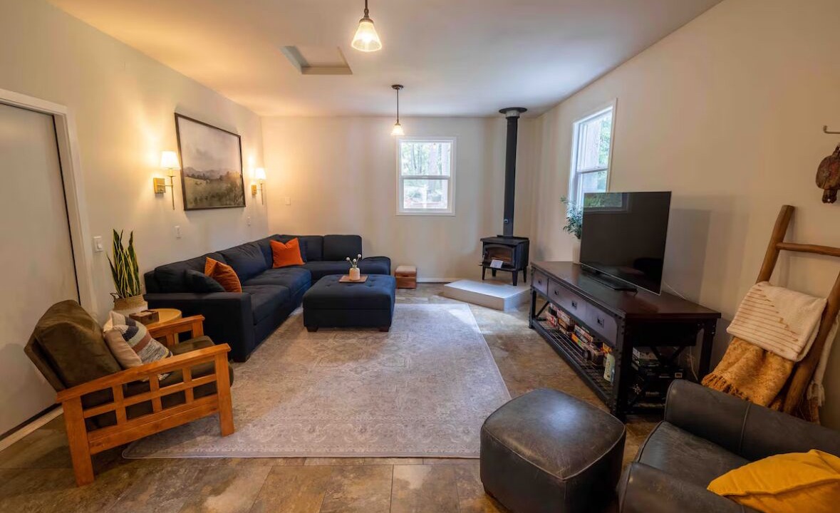 Photo of Livingroom in Greenbank