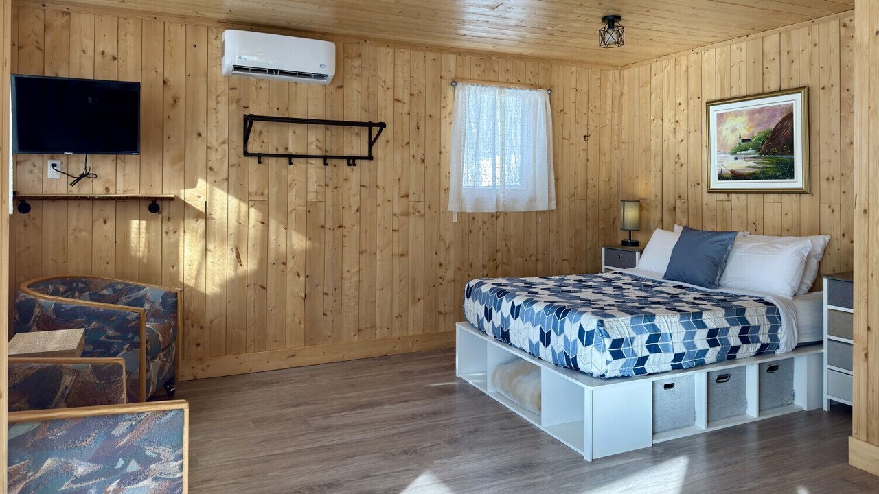 Photo of Bedroom in Pohenegamook