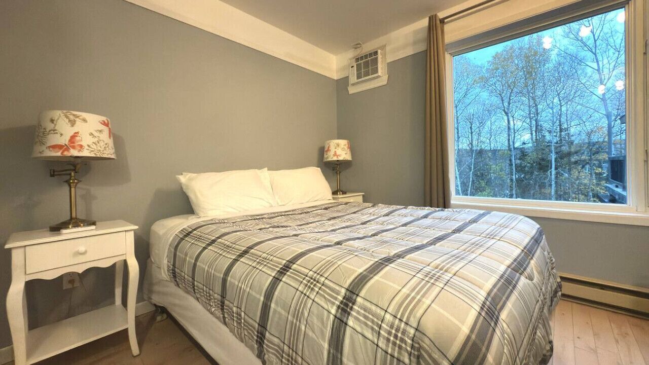 Photo of Bedroom in Pohenegamook