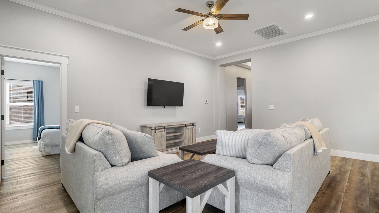 Photo of Livingroom in Durant