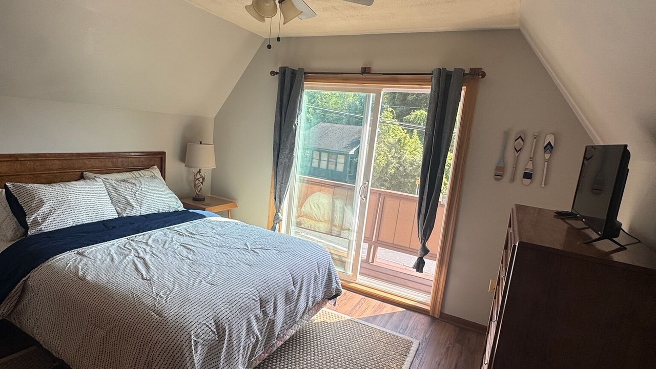 Photo of Bedroom in Lake George