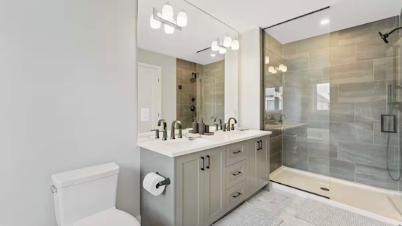 Photo of Bathroom in Ottawa Division