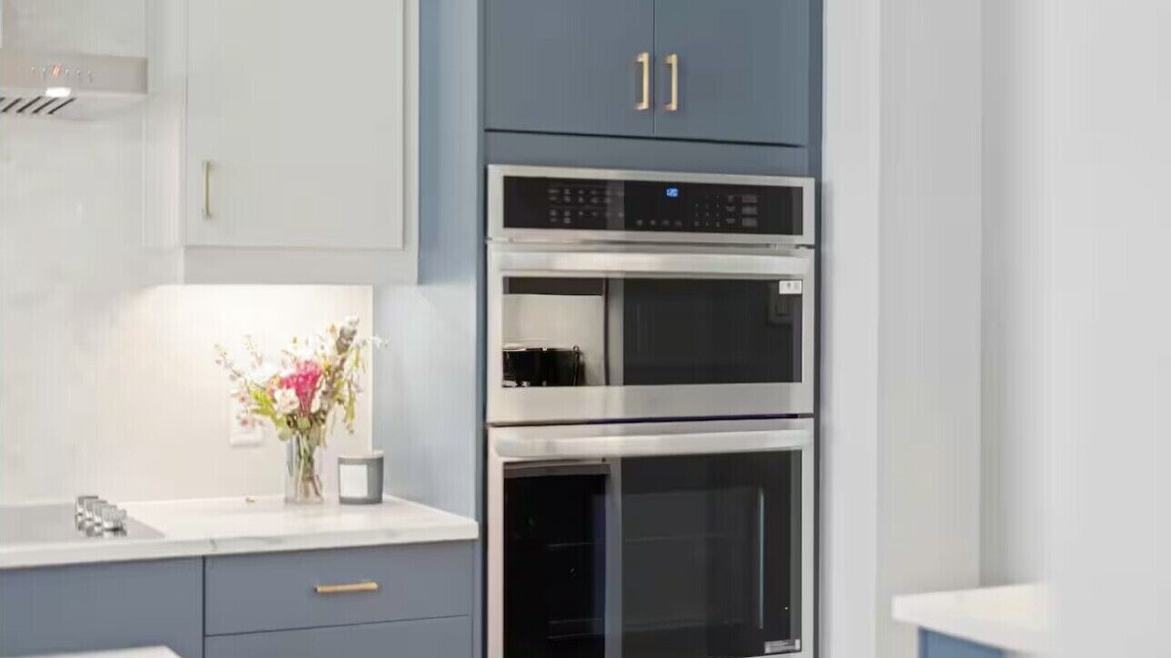 Photo of Kitchen in Ottawa Division