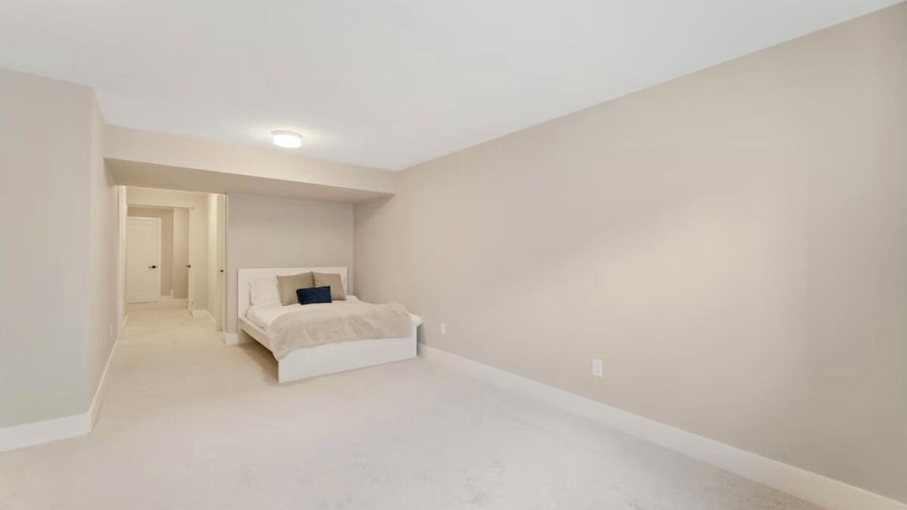 Photo of Bedroom in Ottawa Division