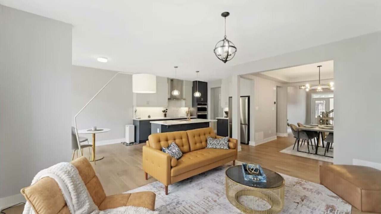 Photo of Livingroom in Ottawa Division
