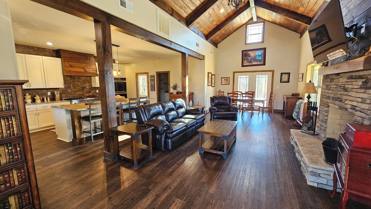 Photo of Livingroom in Dobson
