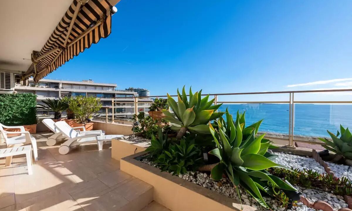 Photo of Patio Balcony in Cannes La Bocca