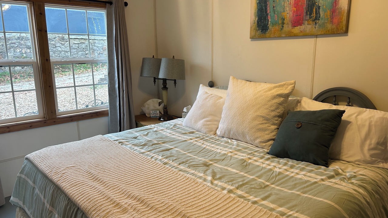 Photo of Bedroom in Shell Knob