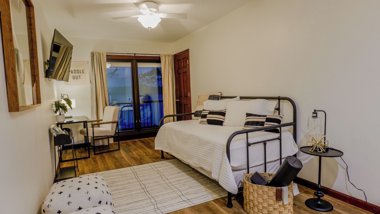 Photo of Bedroom in Decatur