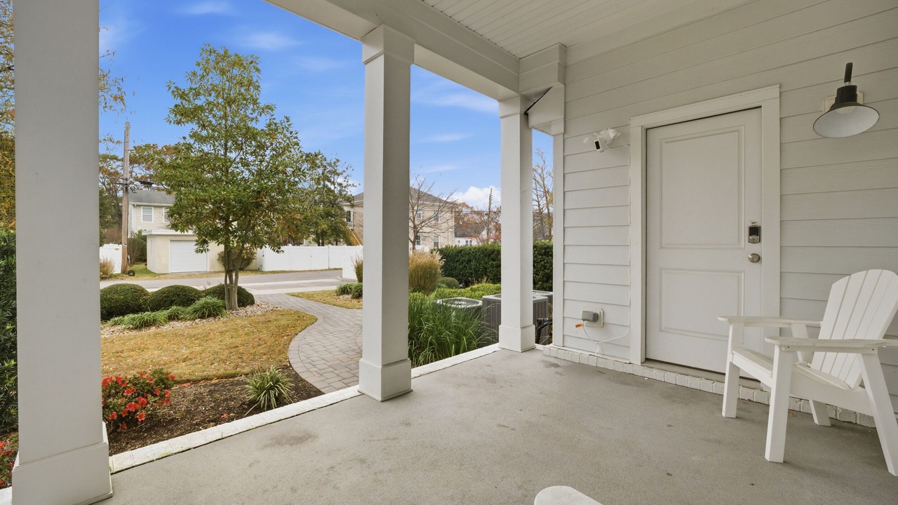Photo of Patio Balcony in Northeast Virginia Beach
