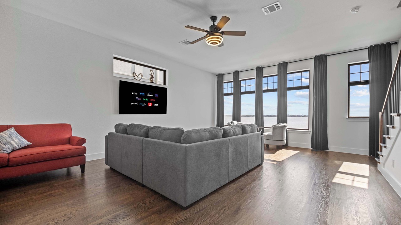 Photo of Livingroom in Rowlett