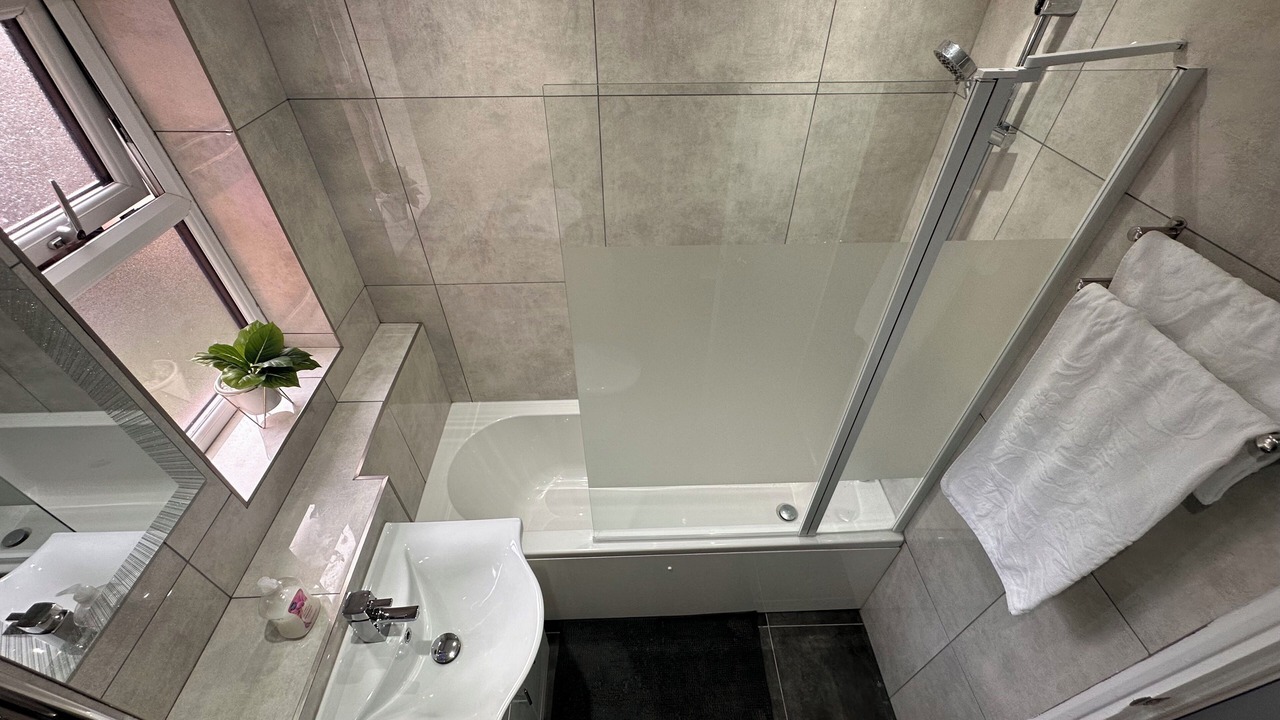 Photo of Bathroom in Dagenham