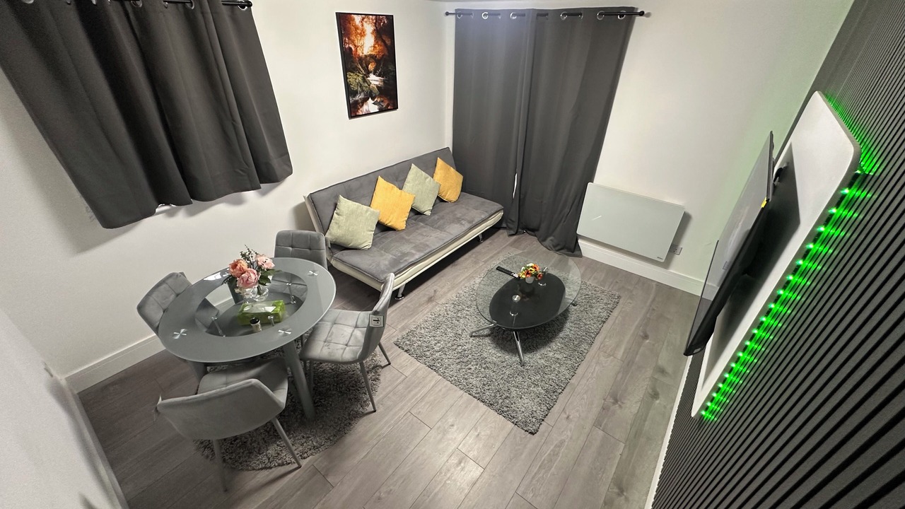 Photo of Others in Dagenham