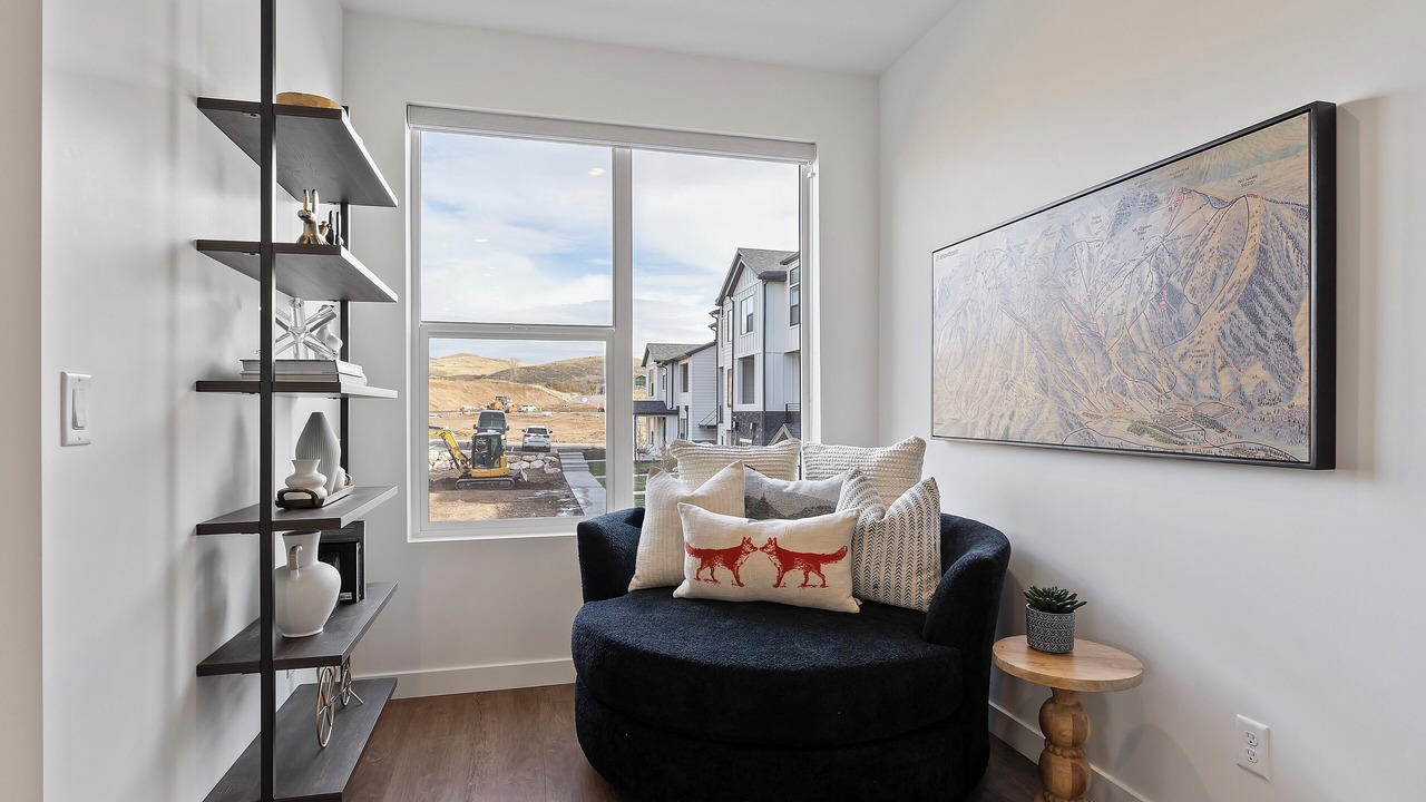 Photo of Livingroom in Mountain Green