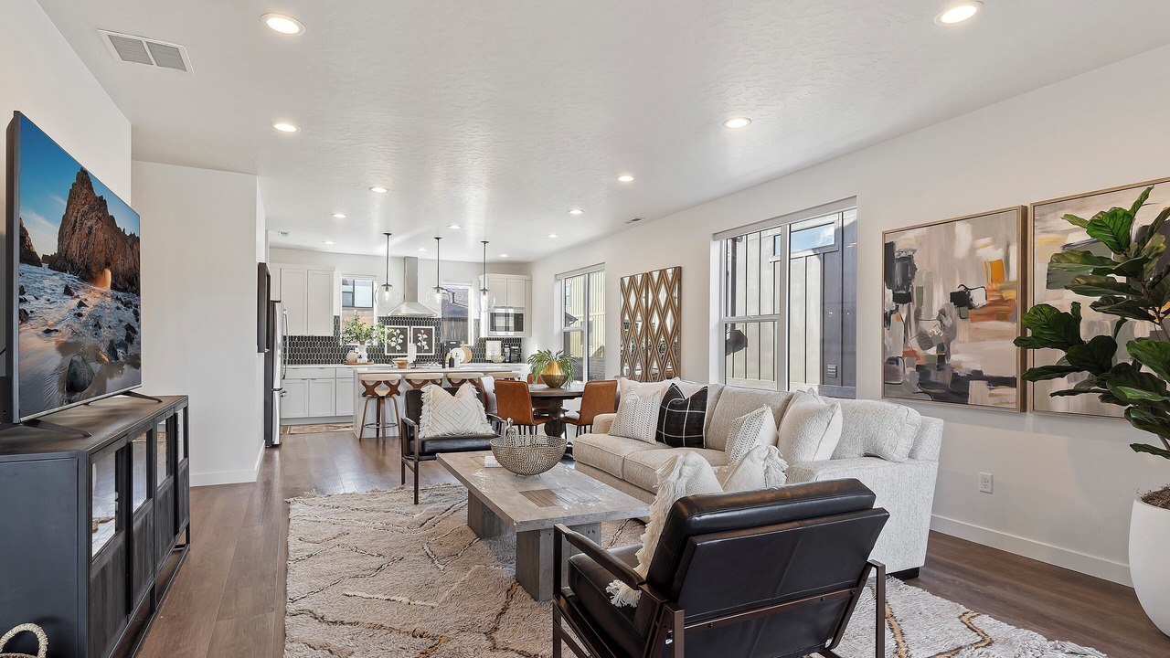 Photo of Livingroom in Mountain Green