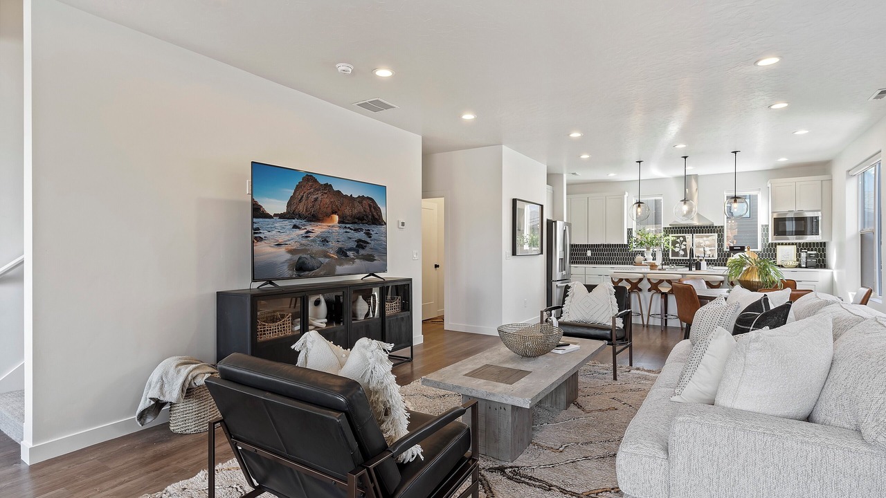 Photo of Livingroom in Mountain Green