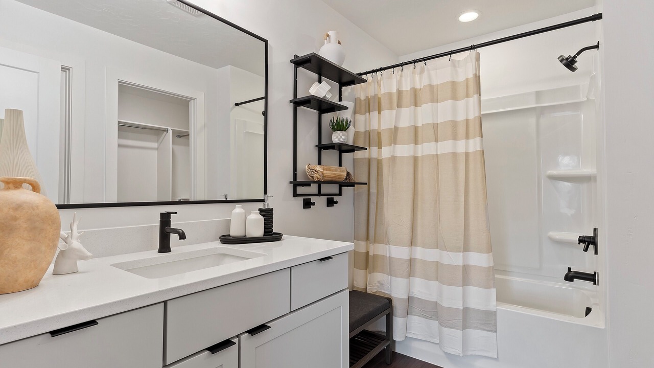 Photo of Bathroom in Mountain Green