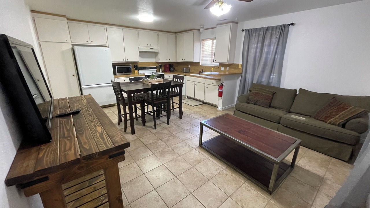 Photo of Livingroom in Lehi