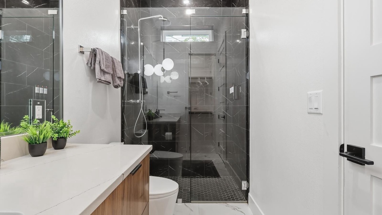 Photo of Bathroom in Rosewood