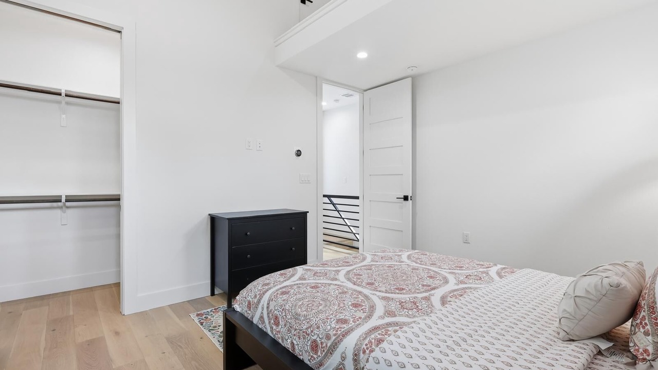 Photo of Bedroom in Rosewood