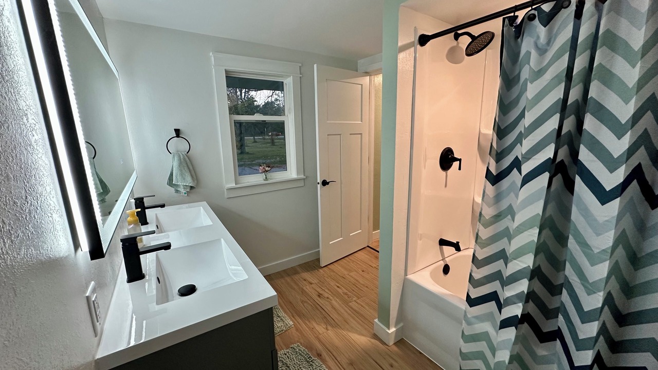 Photo of Bathroom in Menominee