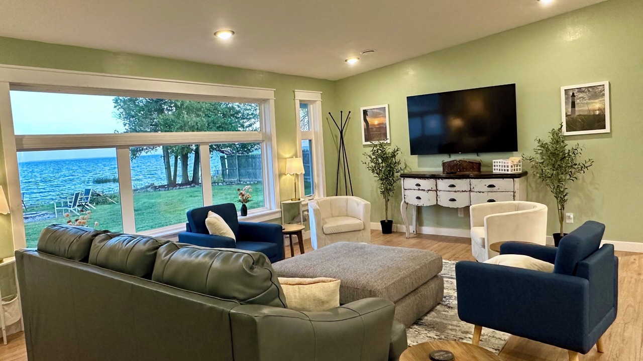 Photo of Livingroom in Menominee