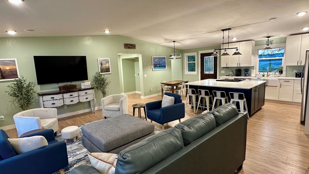 Photo of Livingroom in Menominee