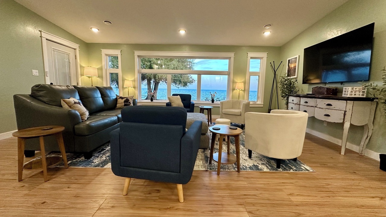 Photo of Livingroom in Menominee