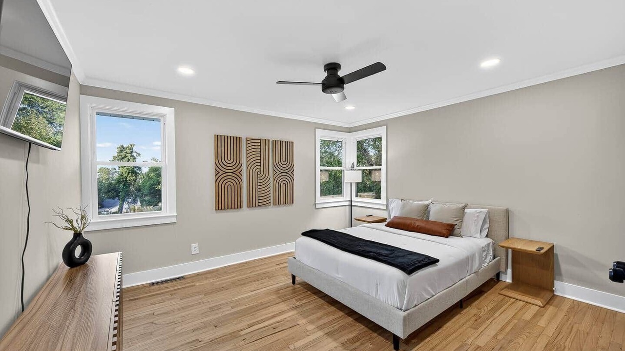 Photo of Bedroom in Forest Hills