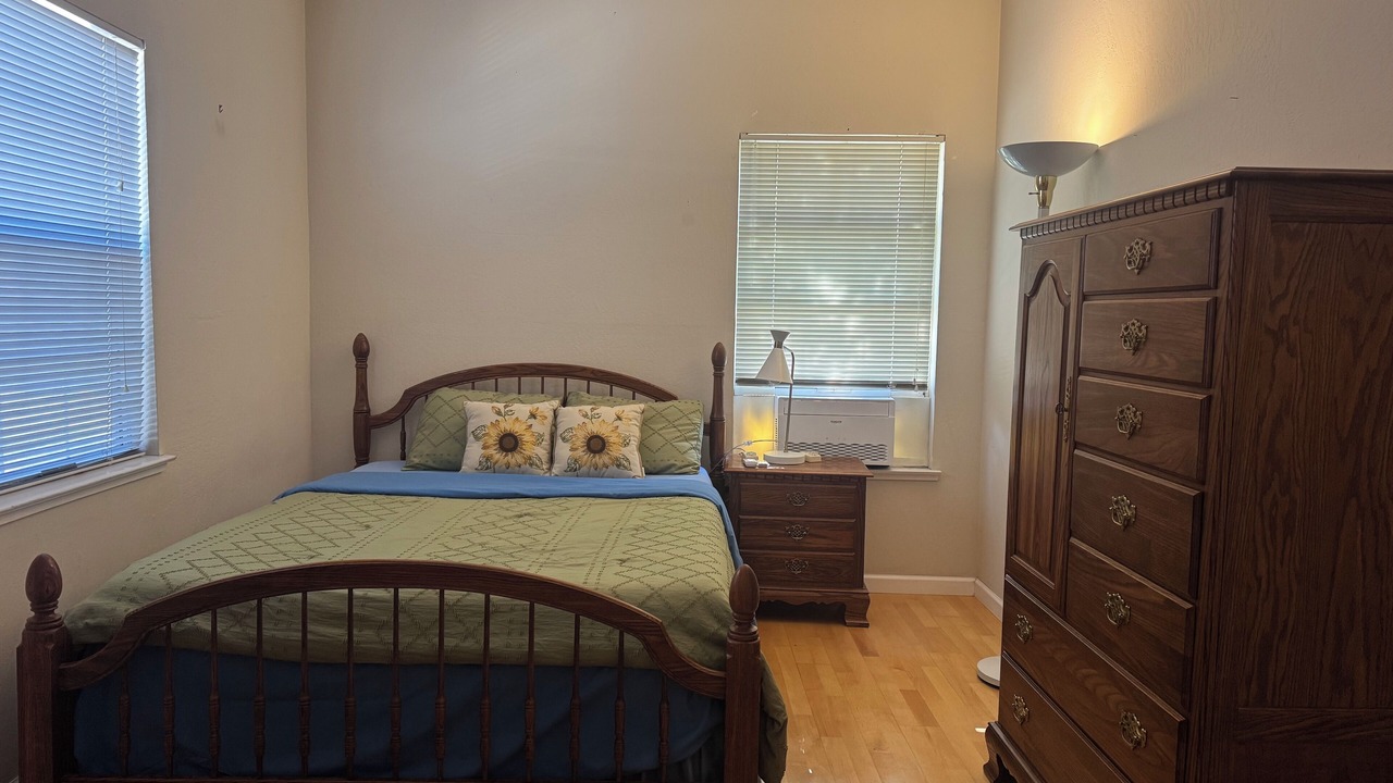 Photo of Bedroom in Tracy