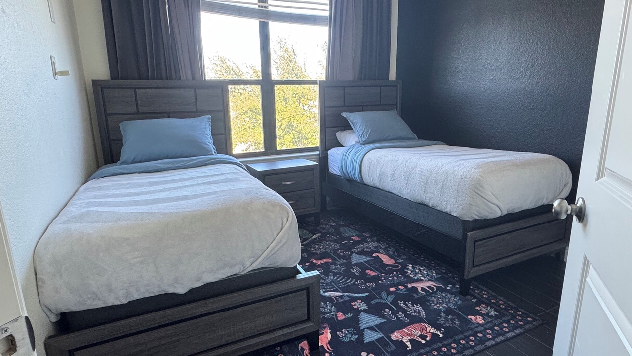 Photo of Bedroom in Legacy Town Center North