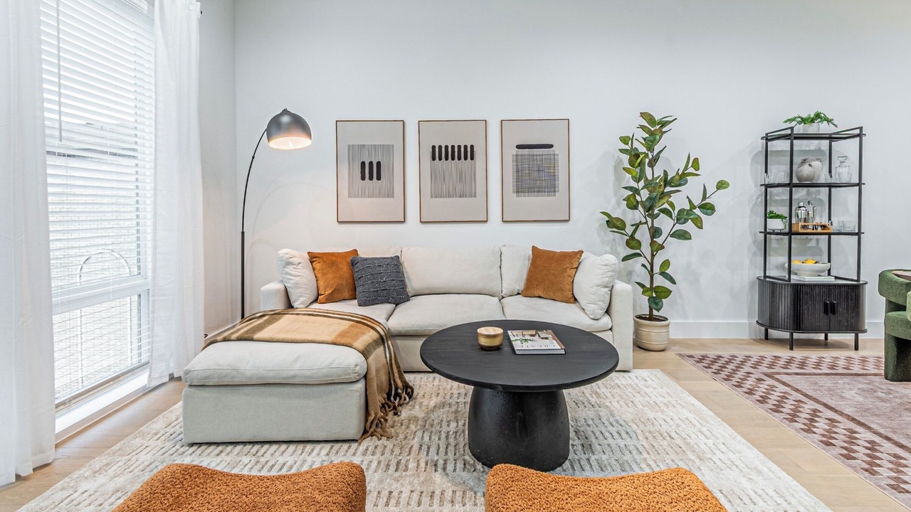 Photo of Livingroom in Oak Cliff