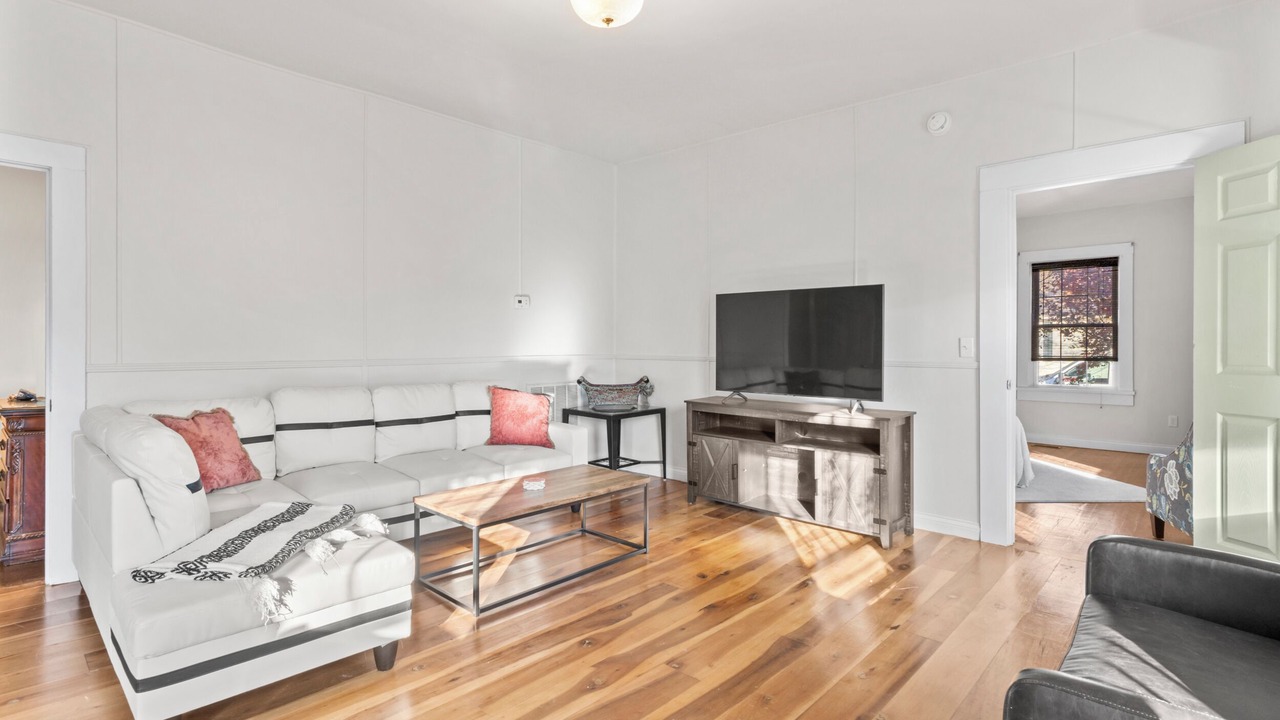 Photo of Livingroom in Huntsville