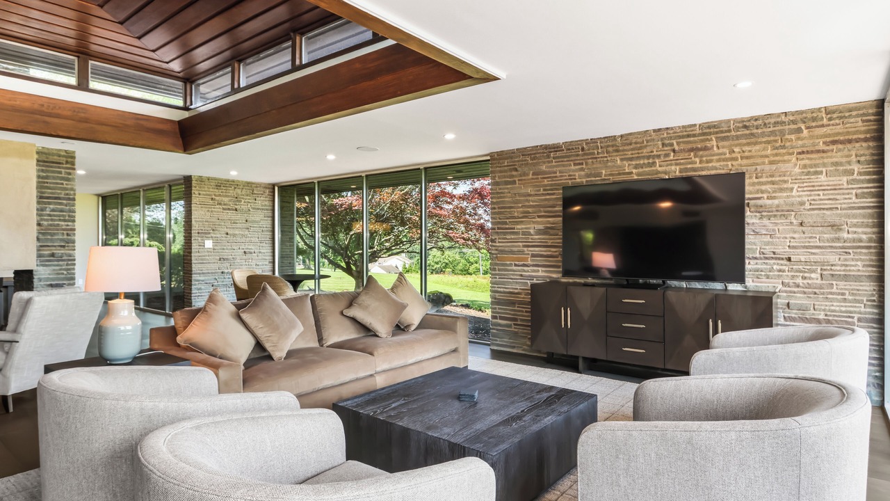 Photo of Livingroom in Creamery