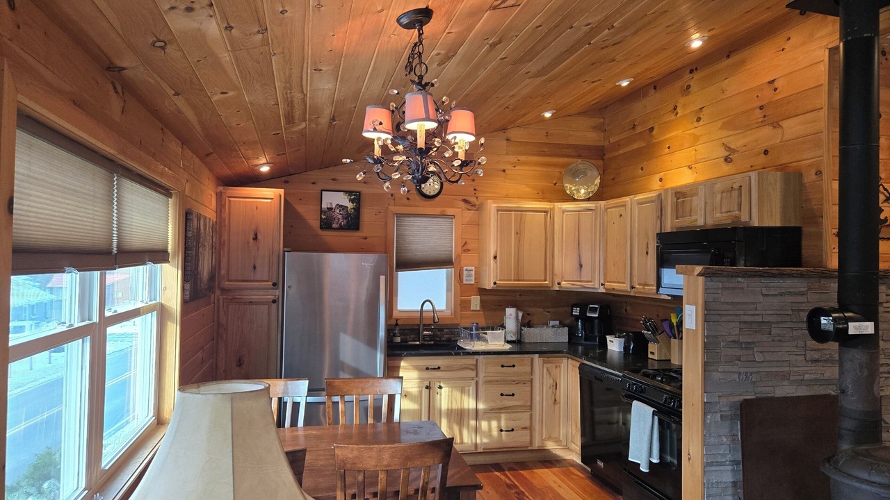 Photo of Kitchen in Lake Luzerne-Hadley