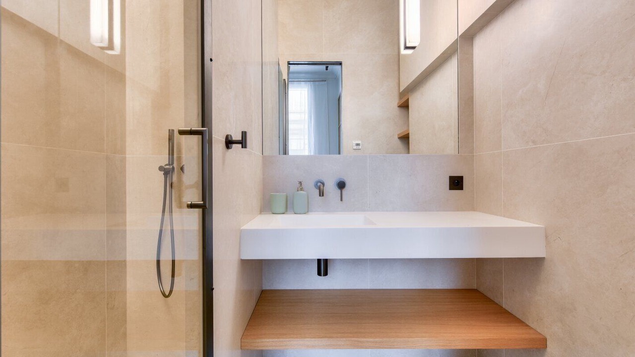 Photo of Bathroom in Porte-Dauphine
