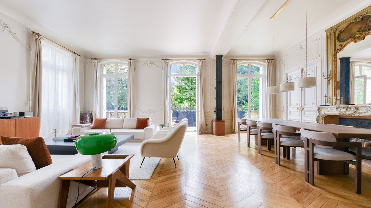 Photo of Others in Porte-Dauphine