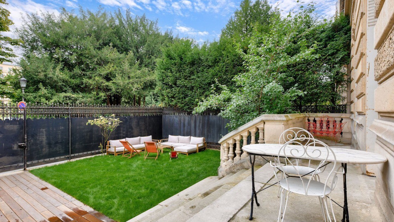 Photo of Outdoor in Porte-Dauphine
